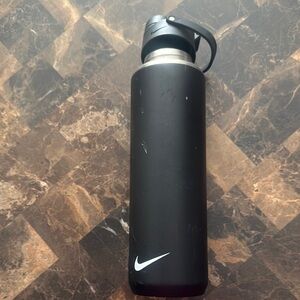 Nike Black Water Bottle With Iconic White Check❤️